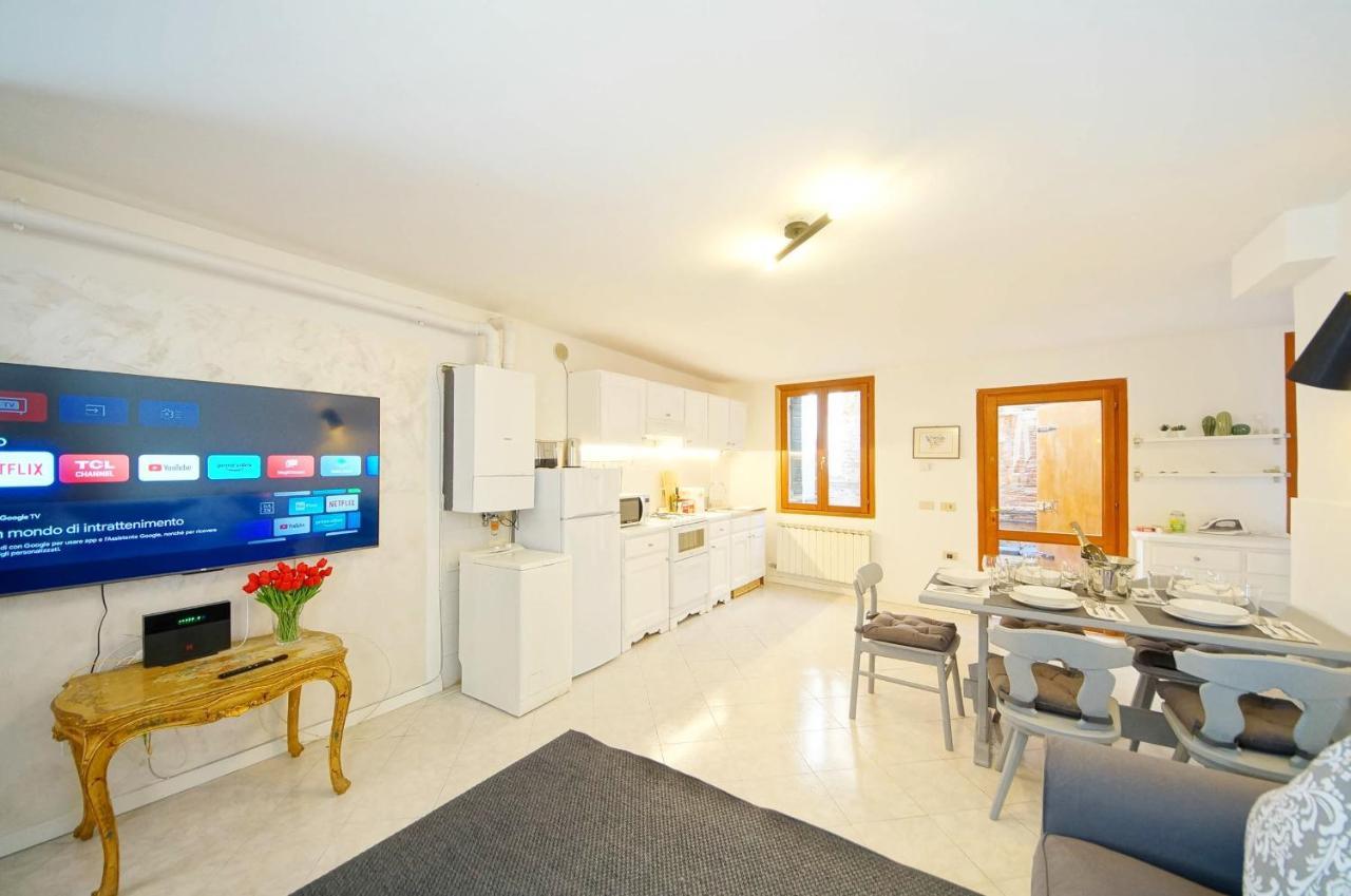 Gondola View Apartment Wenecja Zewnętrze zdjęcie